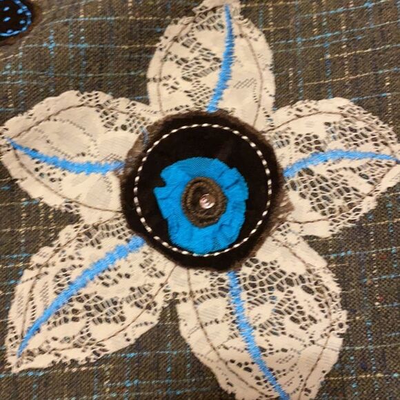 Size 2 Bentley a. Skirt - Picture 5 of 6